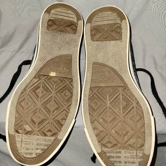 Converse | Ox Low Top Shoes in Washed Black - Picture 6 of 7